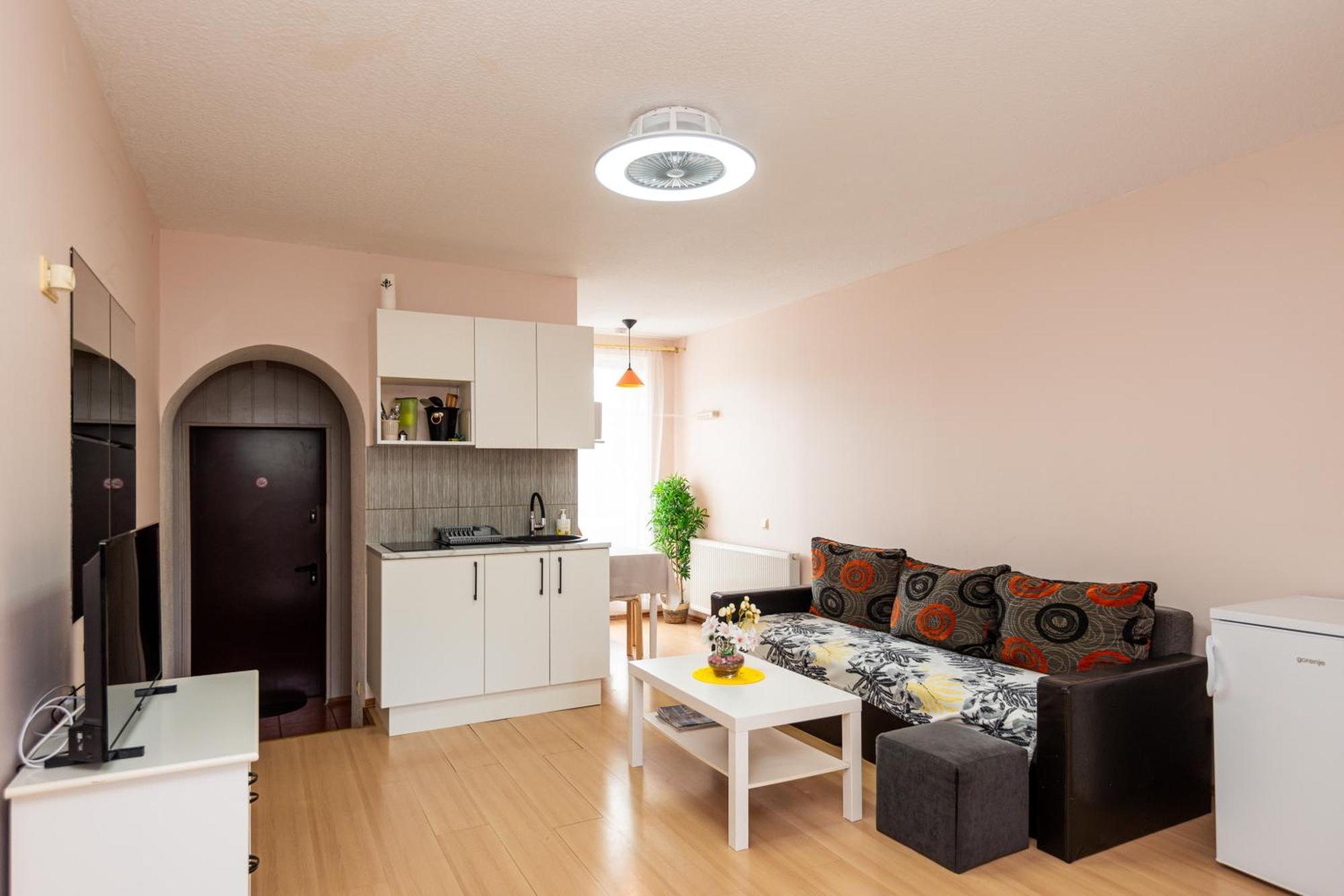 Apartamentai Pas Regina Palanga Ngoại thất bức ảnh